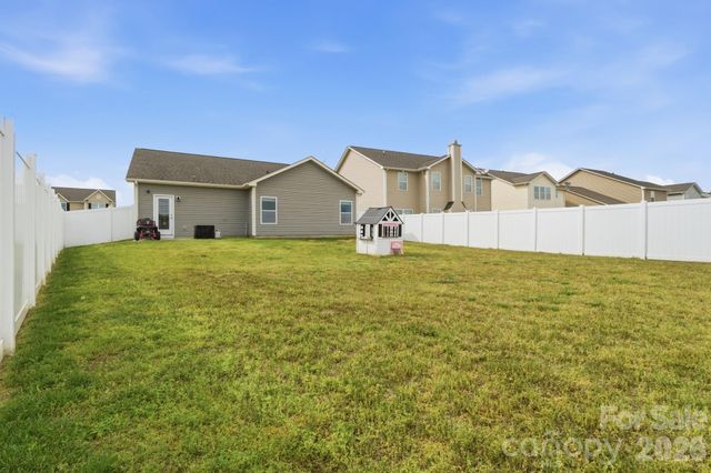 12879 Mustang Drive, Midland, NC 28107