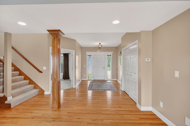274 S 62nd Street, West Des Moines, IA 50266