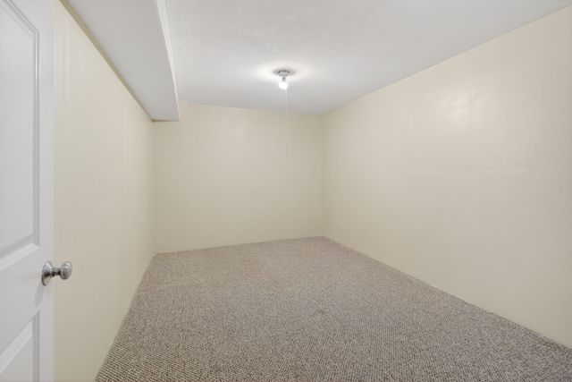 274 S 62nd Street, West Des Moines, IA 50266
