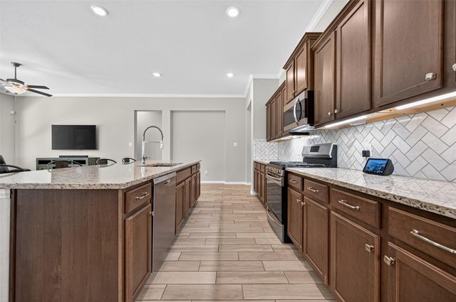 4550 Shallow Ember Drive, Spring, TX 77386