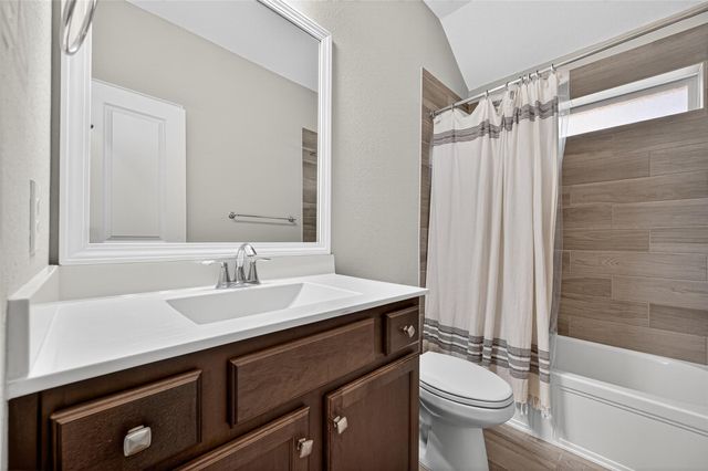 4550 Shallow Ember Drive, Spring, TX 77386