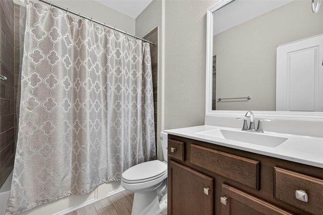 4550 Shallow Ember Drive, Spring, TX 77386