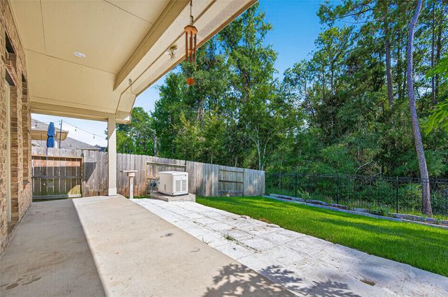 4550 Shallow Ember Drive, Spring, TX 77386