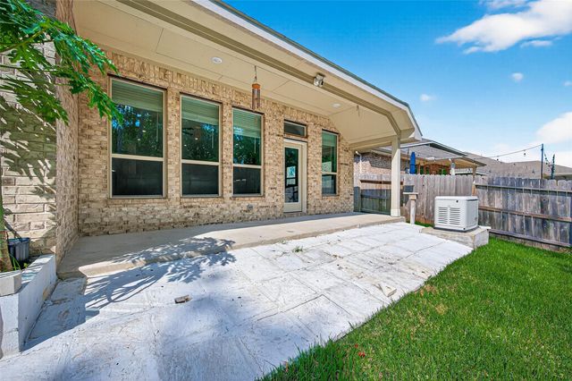 4550 Shallow Ember Drive, Spring, TX 77386