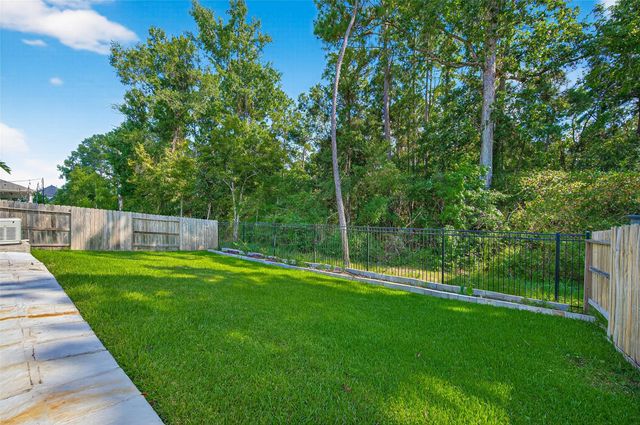 4550 Shallow Ember Drive, Spring, TX 77386