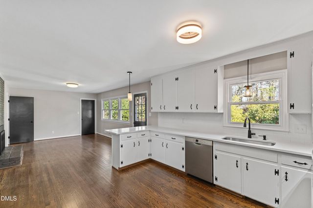 1009 Wilshire Drive, Cary, NC 27511