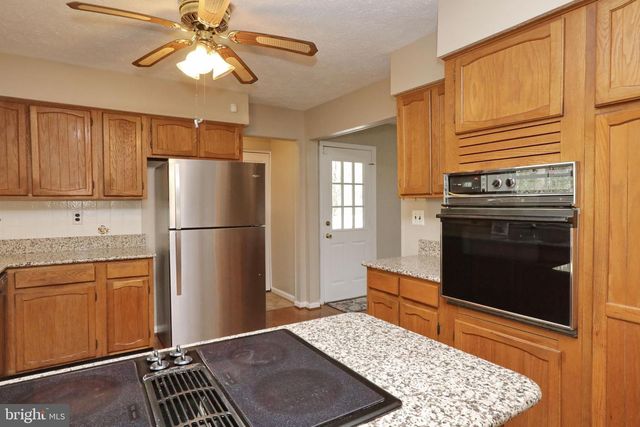 4255 SHELTON DR, Pomfret, MD 20675