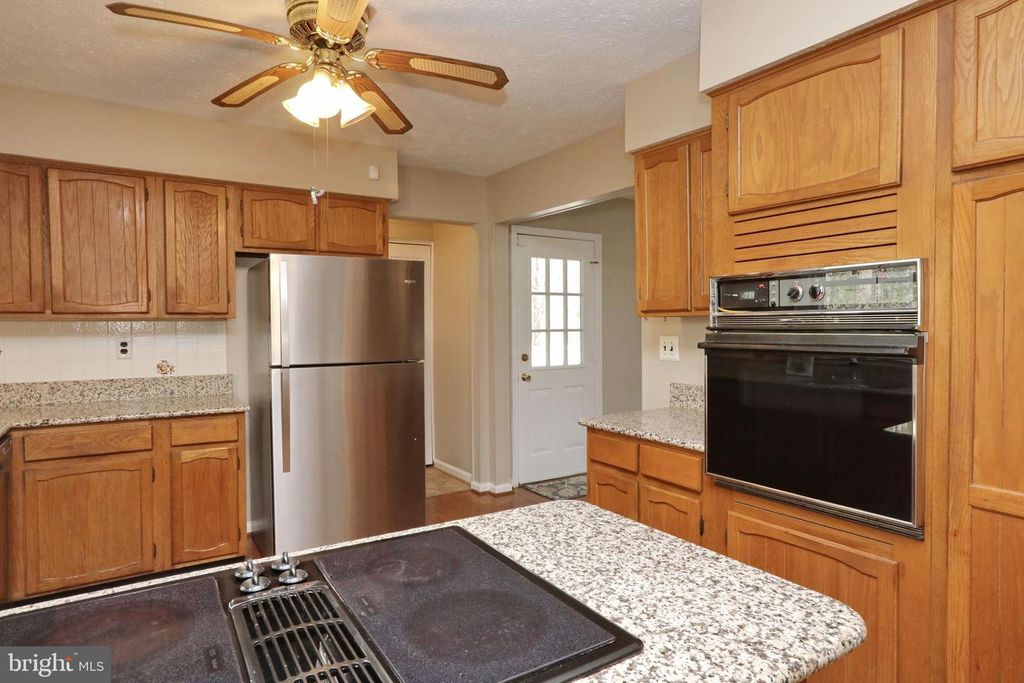 Image 17 of property listing at 4255 SHELTON DR, Pomfret, MD 20675