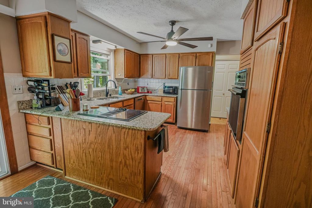 Image 22 of property listing at 4255 SHELTON DR, Pomfret, MD 20675
