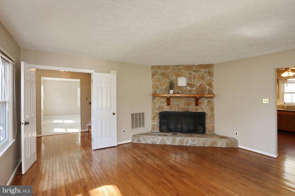 Image 28 of property listing at 4255 SHELTON DR, Pomfret, MD 20675