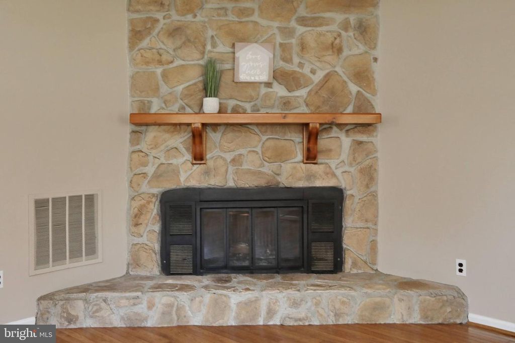 Image 29 of property listing at 4255 SHELTON DR, Pomfret, MD 20675