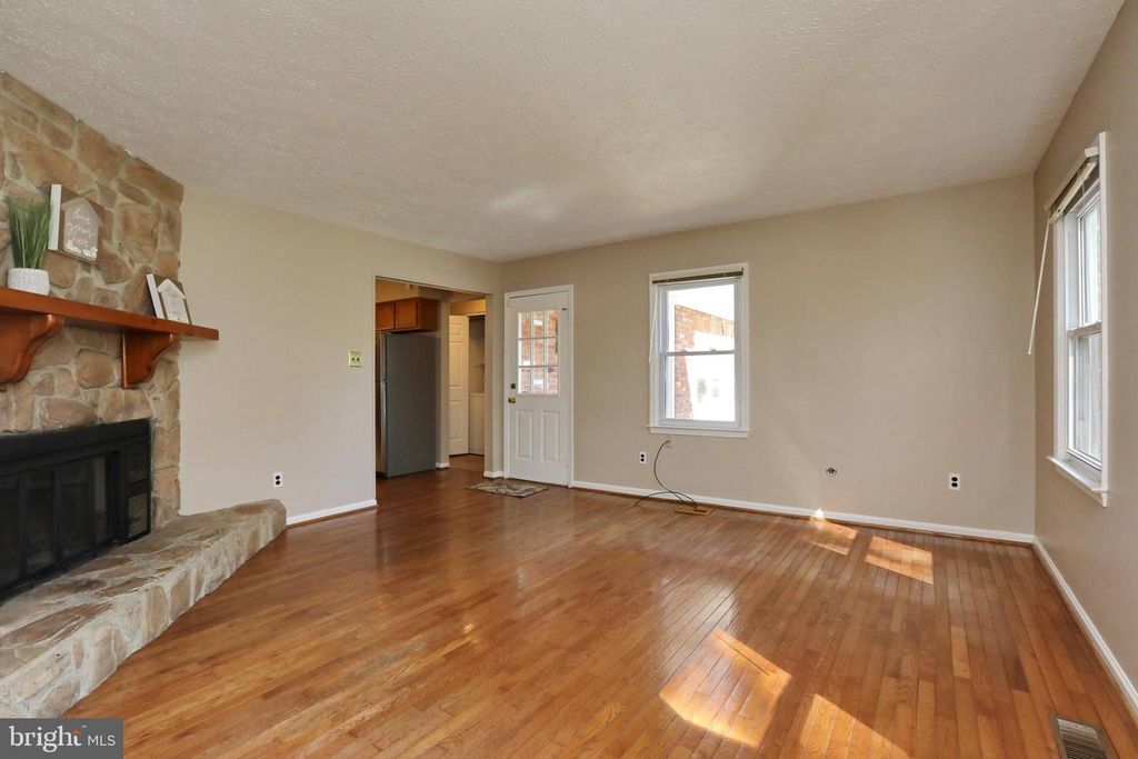 Image 32 of property listing at 4255 SHELTON DR, Pomfret, MD 20675