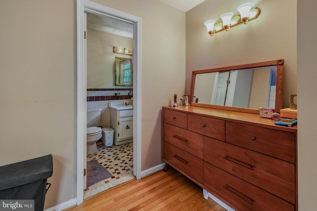 Image 45 of property listing at 4255 SHELTON DR, Pomfret, MD 20675