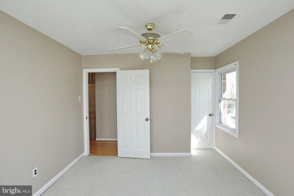 Image 53 of property listing at 4255 SHELTON DR, Pomfret, MD 20675