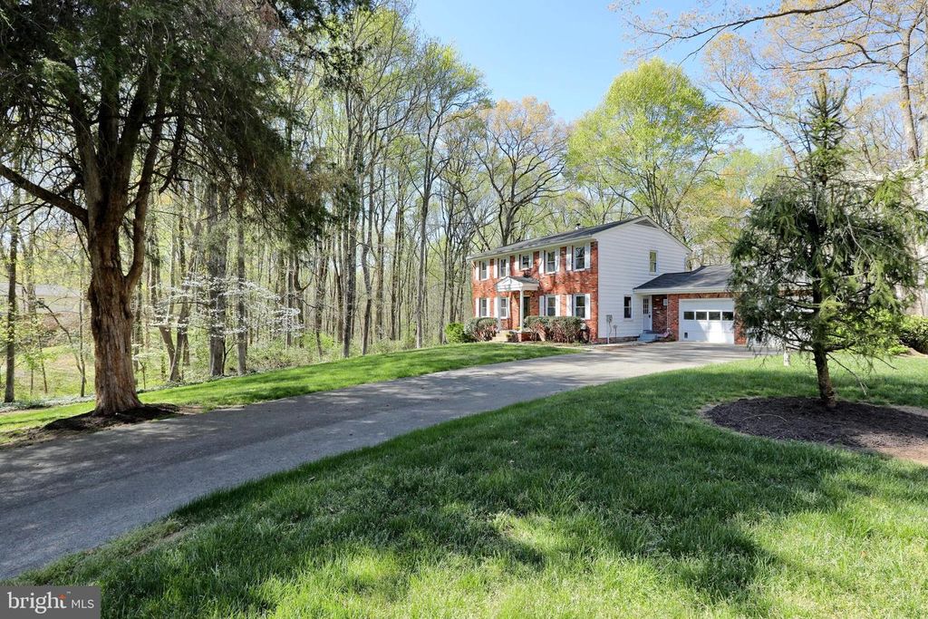 Image 85 of property listing at 4255 SHELTON DR, Pomfret, MD 20675