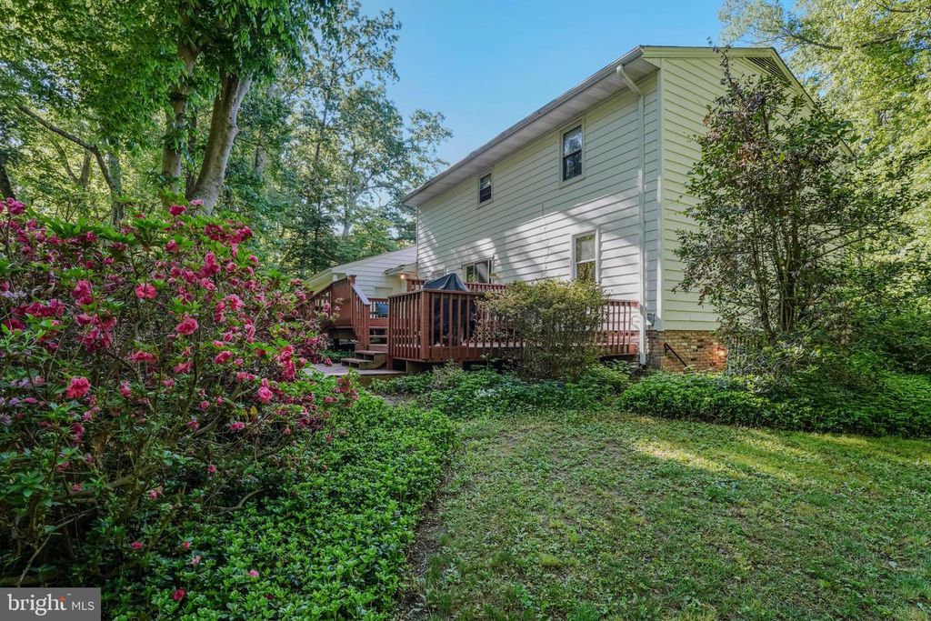 Image 90 of property listing at 4255 SHELTON DR, Pomfret, MD 20675