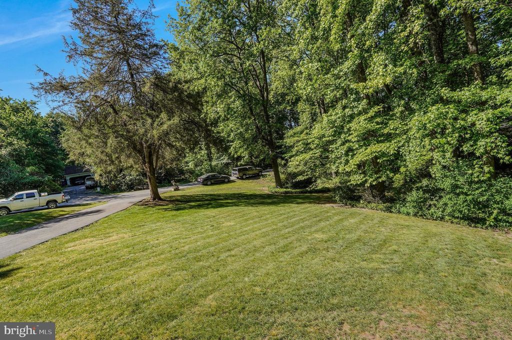 Image 94 of property listing at 4255 SHELTON DR, Pomfret, MD 20675
