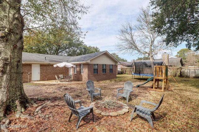 830 Bluewood Drive, Biloxi, MS 39532