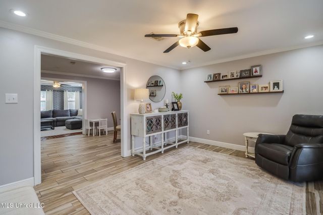 830 Bluewood Drive, Biloxi, MS 39532