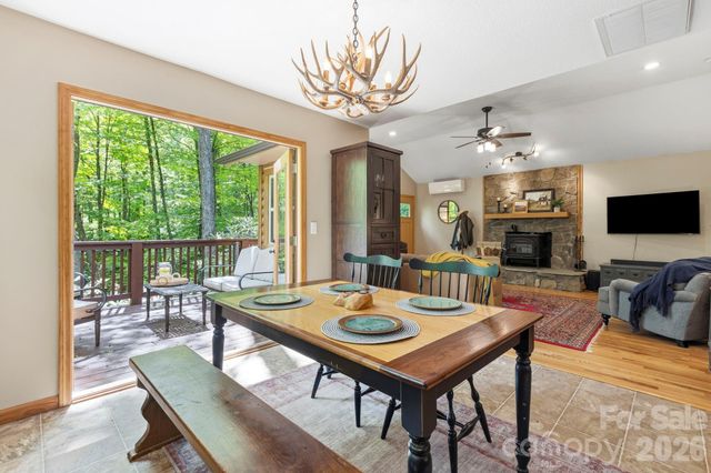 500 Winter Star Road, Burnsville, NC 28714