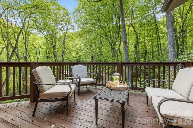500 Winter Star Road, Burnsville, NC 28714