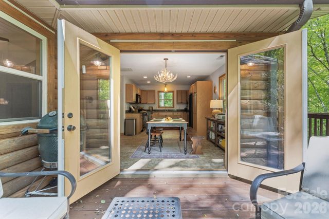 500 Winter Star Road, Burnsville, NC 28714