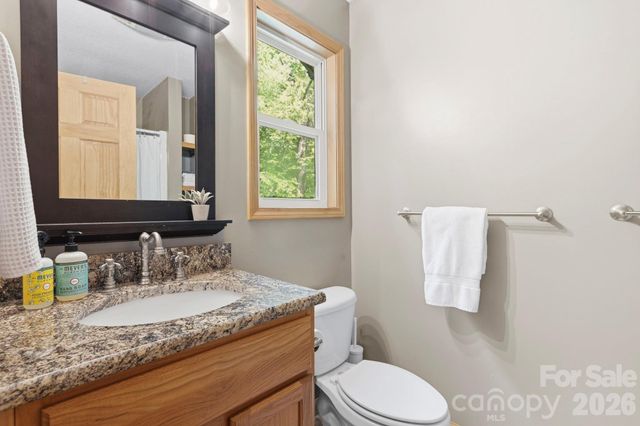 500 Winter Star Road, Burnsville, NC 28714