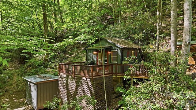 500 Winter Star Road, Burnsville, NC 28714