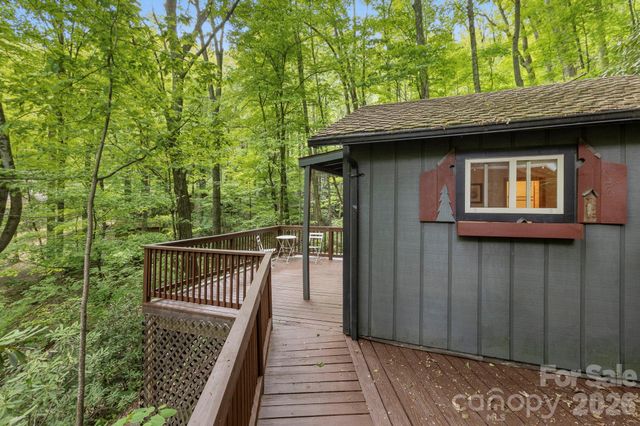 500 Winter Star Road, Burnsville, NC 28714