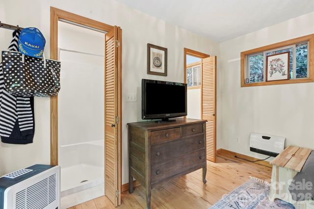 500 Winter Star Road, Burnsville, NC 28714