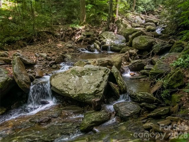 500 Winter Star Road, Burnsville, NC 28714