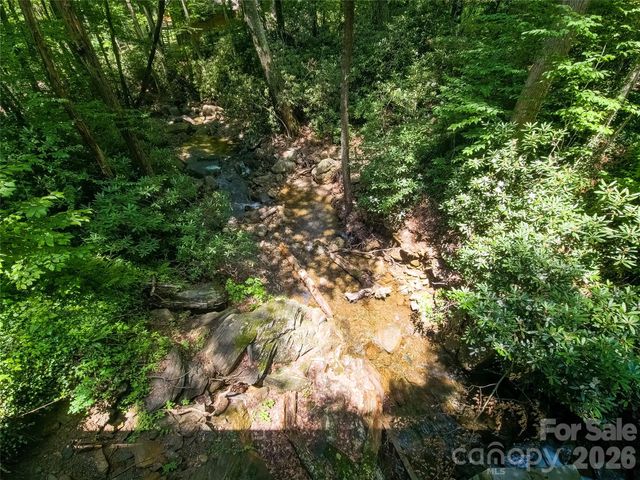 500 Winter Star Road, Burnsville, NC 28714