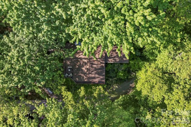 500 Winter Star Road, Burnsville, NC 28714