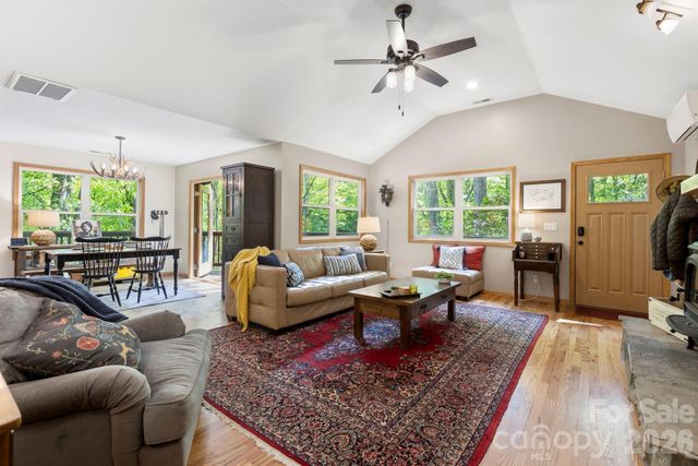 500 Winter Star Road, Burnsville, NC 28714