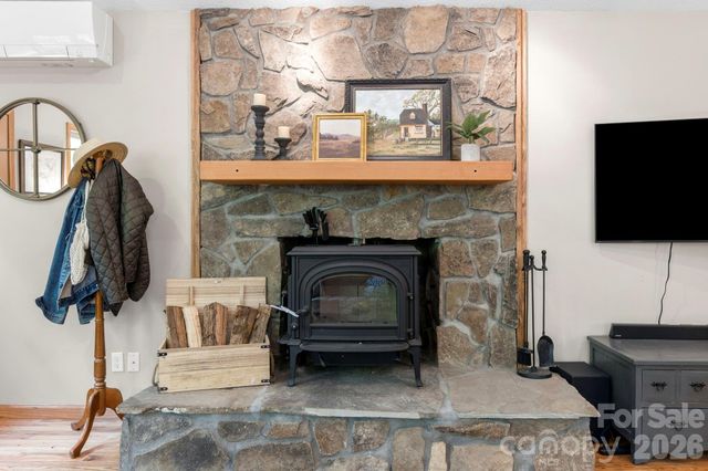 500 Winter Star Road, Burnsville, NC 28714