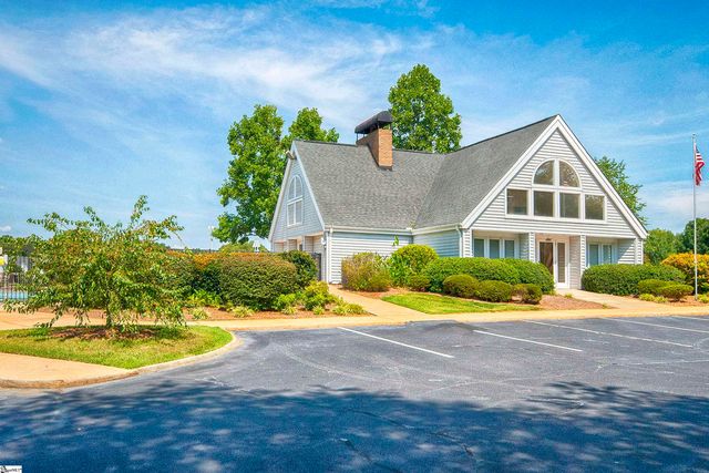 73 Forest Lake Drive, Greenville, SC 29681