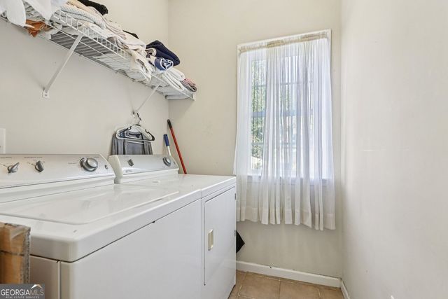 255 Squire Lane, Fayetteville, GA 30214