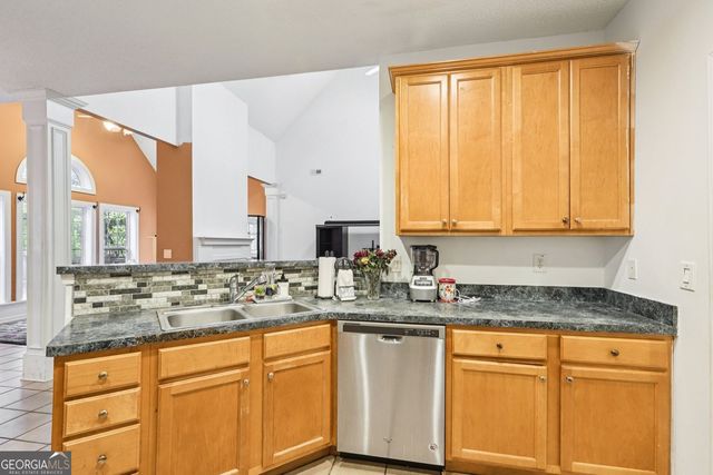 255 Squire Lane, Fayetteville, GA 30214