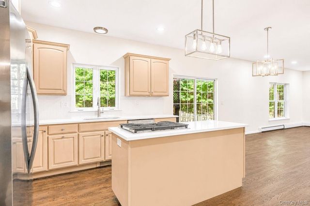 138 Half Moon Road, Highland, NY 12528