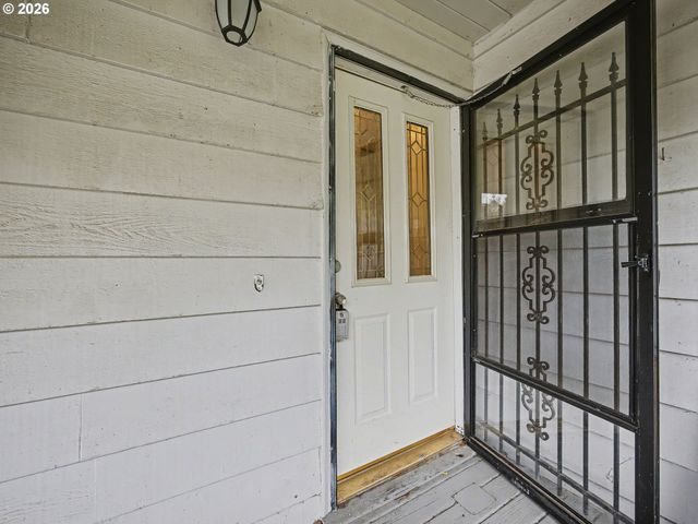 23161 Se BORNSTEDT Rd, Sandy, OR 97055