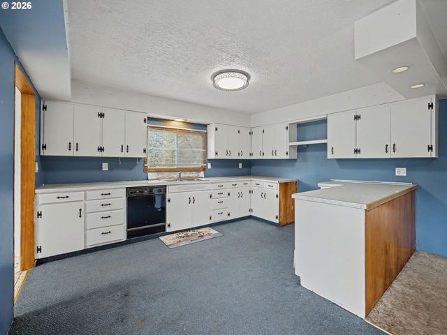 23161 Se BORNSTEDT Rd, Sandy, OR 97055