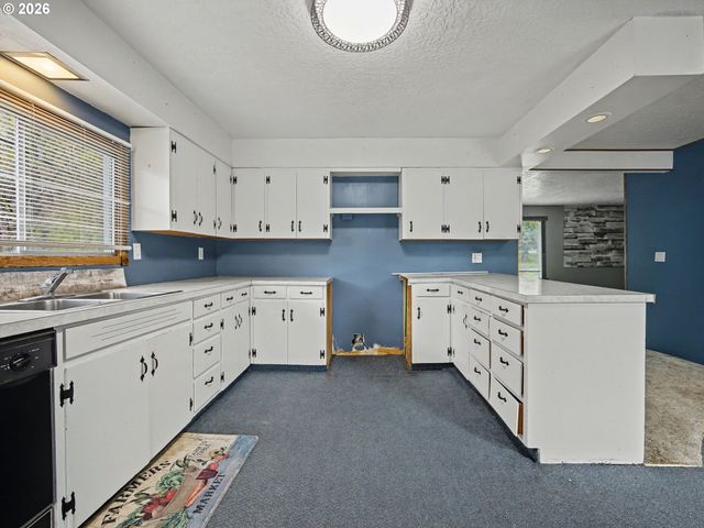 23161 Se BORNSTEDT Rd, Sandy, OR 97055