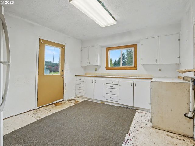 23161 Se BORNSTEDT Rd, Sandy, OR 97055