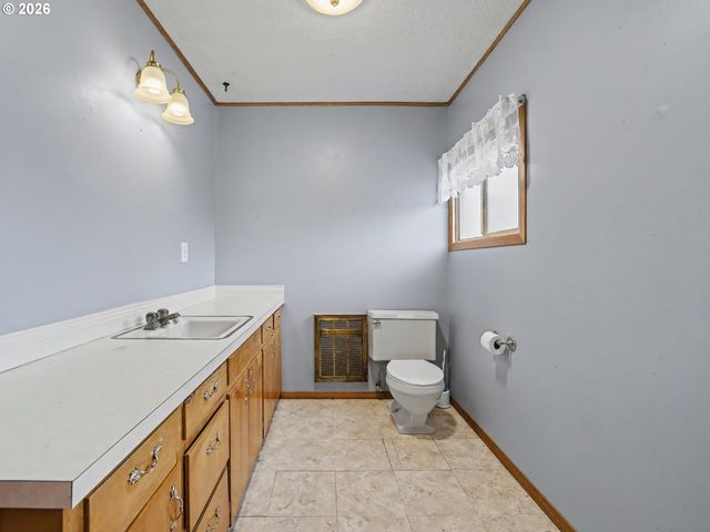 23161 Se BORNSTEDT Rd, Sandy, OR 97055