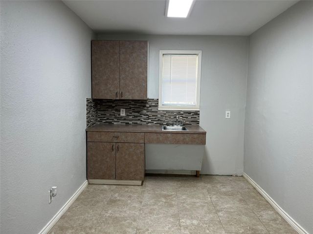 2402 Fawnwood Lane, Spring, TX 77386