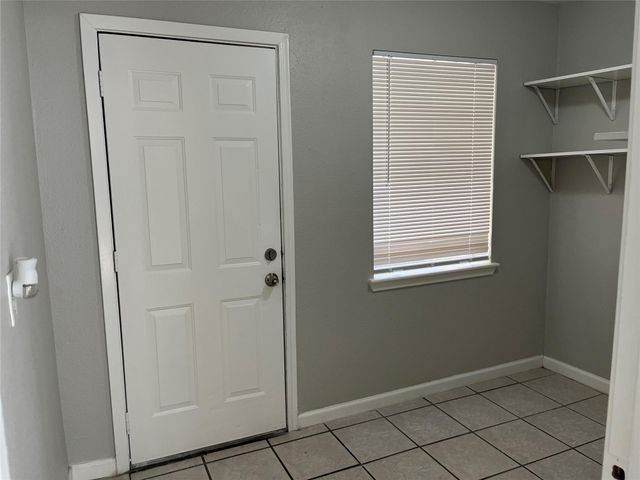 2402 Fawnwood Lane, Spring, TX 77386