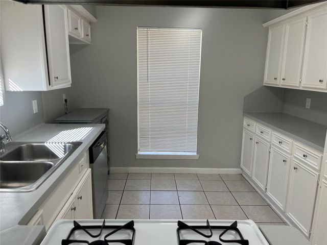 2402 Fawnwood Lane, Spring, TX 77386