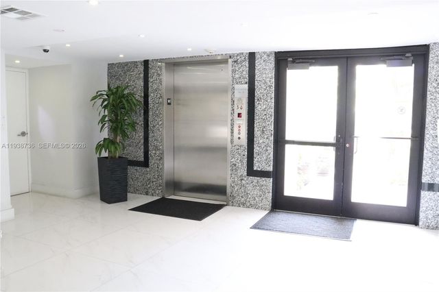 16919 N Bay Rd 118, Sunny Isles Beach, FL 33160