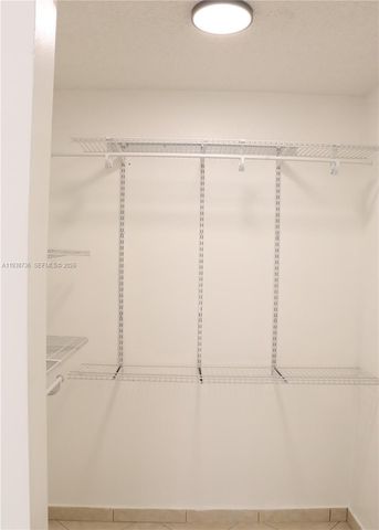 16919 N Bay Rd 118, Sunny Isles Beach, FL 33160