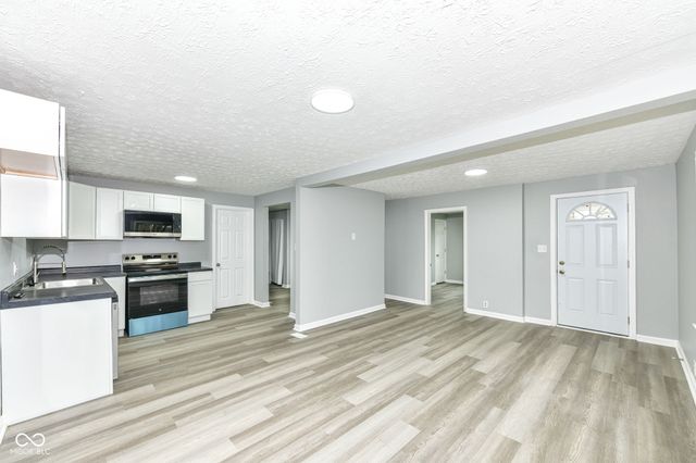 2315 E 3rd Street, Anderson, IN 46012